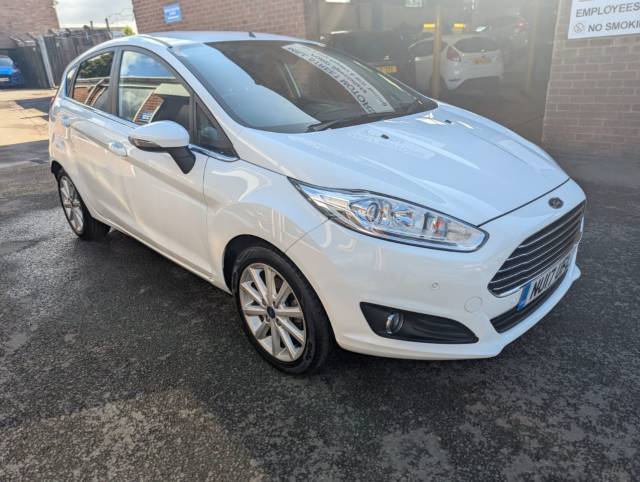 Ford Fiesta 1.0 EcoBoost 125 Titanium 5dr Hatchback Petrol White