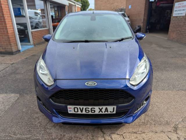 2016 Ford Fiesta 1.5 TDCi Sport Van